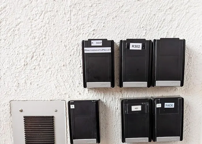 Rheinmeetsmosel Rheinufer Deutsches Eck コブレンツ